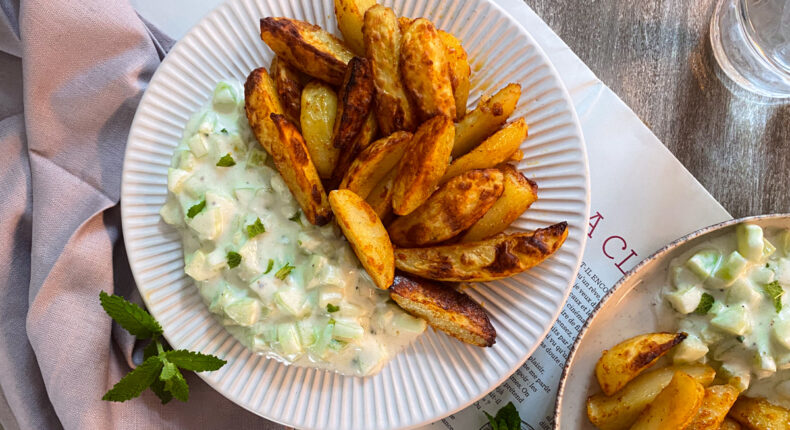 Pommes de terre rôties et concombre au yaourt - Mon Quotidien Autrement - ©E. Montuclard